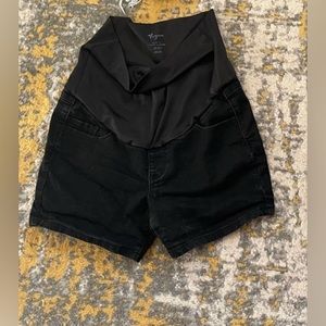 Thymes Maternity Shorts